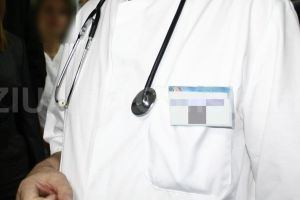  Italianul care pretindea a fi medic de chirurgie plastica, audiat de politistii de la Sectia 4 Politie Bucuresti