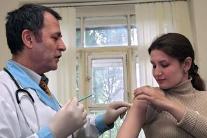 Alte 2.000 de doze de vaccin antigripal distribuite judeţului